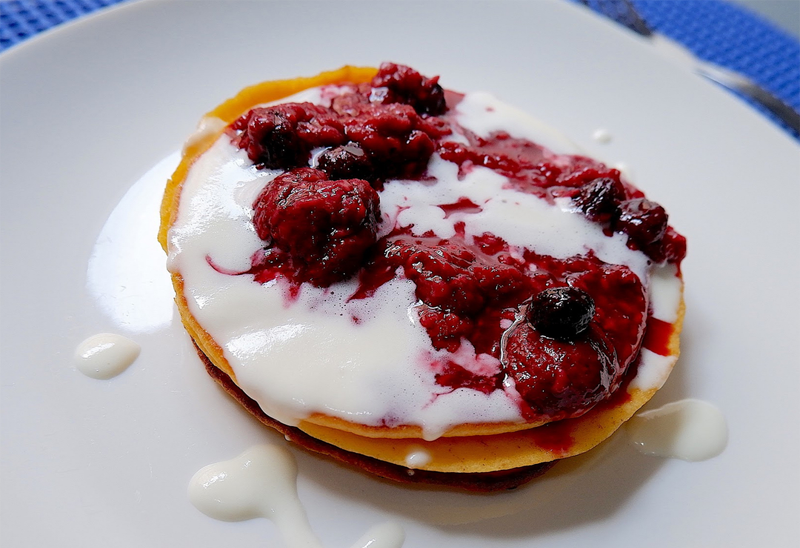 Keto Cream cheese pancake with berries compote