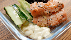 Read more about the article Keto Smoked Salmon, Cucumber and Blue Cheese Salad