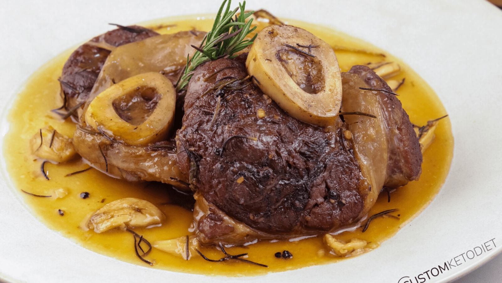 Read more about the article Keto Garlic and Rosemary Beef Shanks